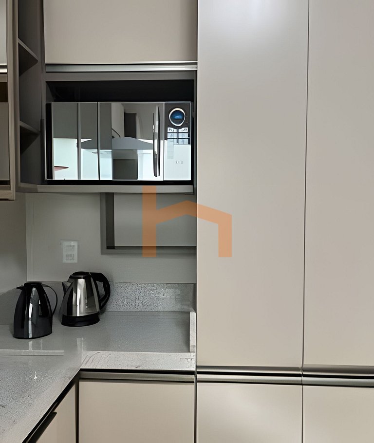 2suítes na Av Atlântica, pé na areia! Sem garagem