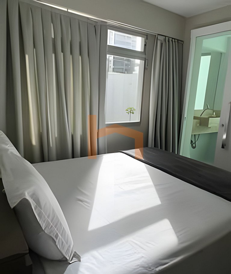 2suítes na Av Atlântica, pé na areia! Sem garagem