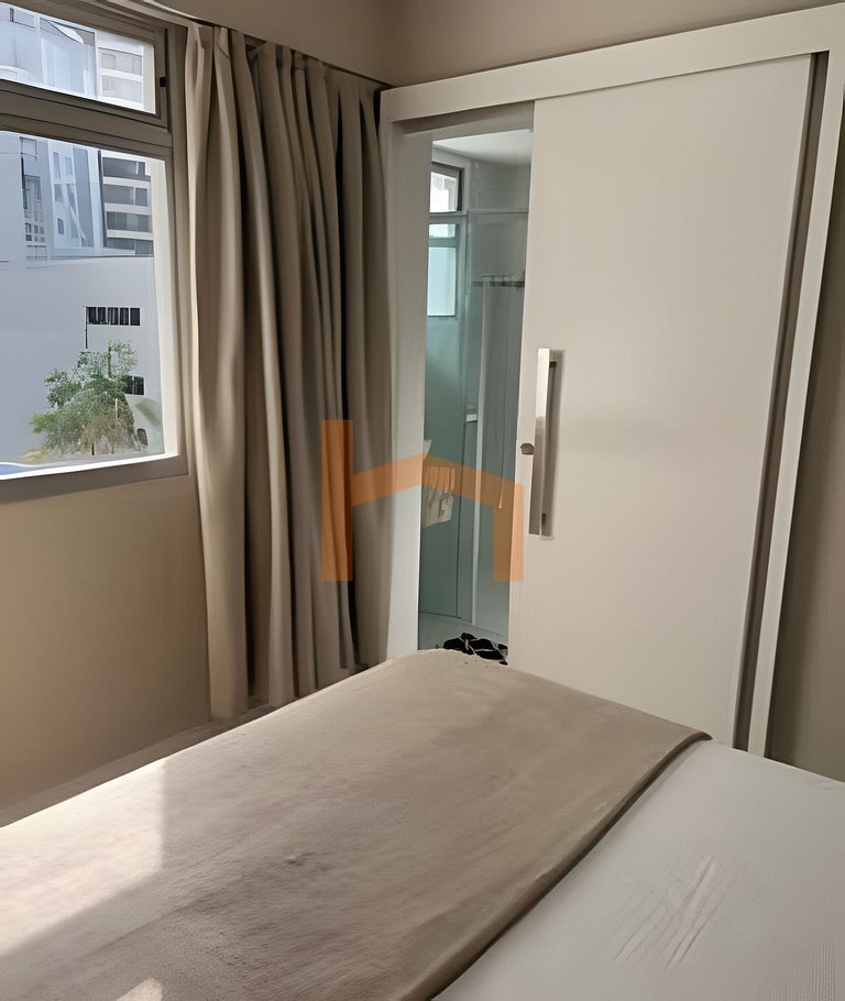 2suítes na Av Atlântica, pé na areia! Sem garagem