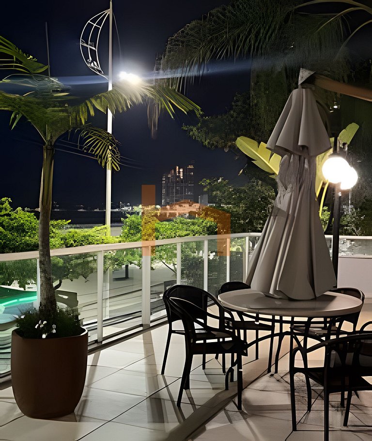 2suítes na Av Atlântica, pé na areia! Sem garagem