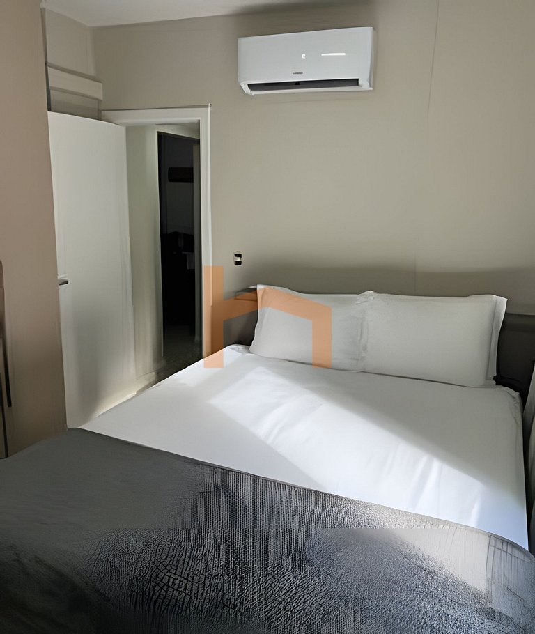 2suítes na Av Atlântica, pé na areia! Sem garagem