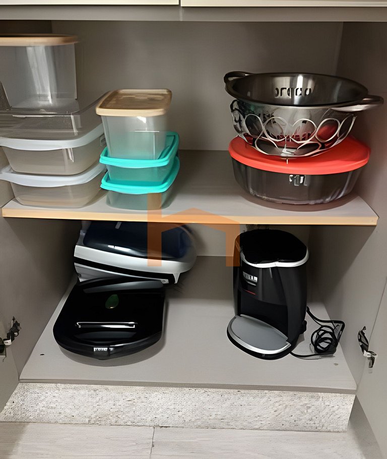 2suítes na Av Atlântica, pé na areia! Sem garagem