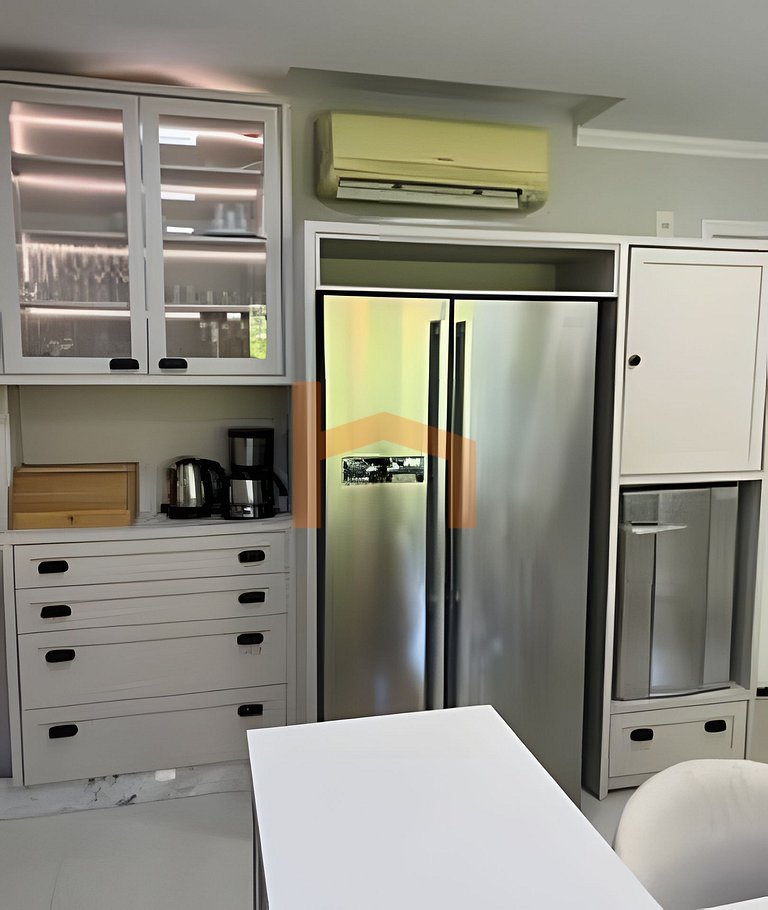 Piscina, Suíte, Garagem privativa