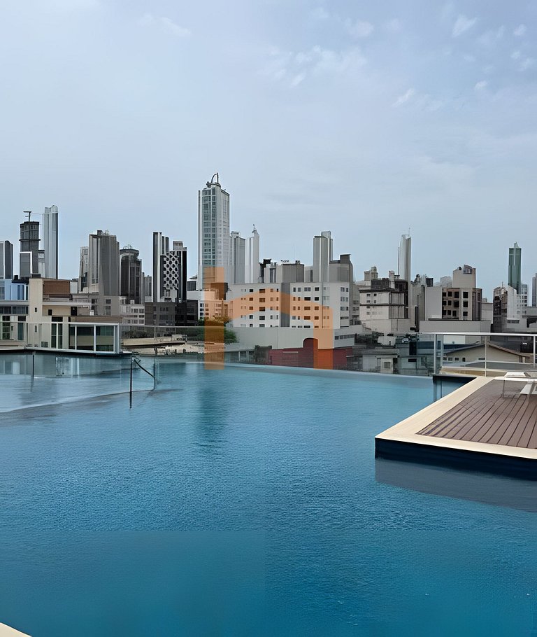 Piscina, Suíte, Garagem privativa