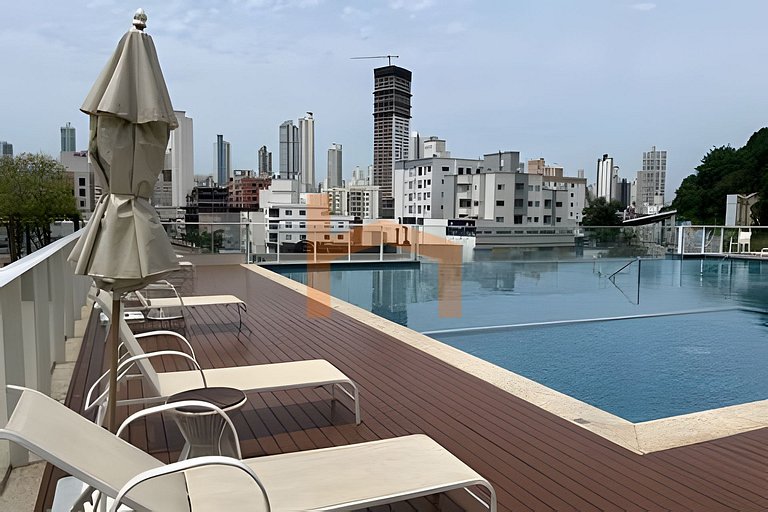 Piscina, Suíte, Garagem privativa