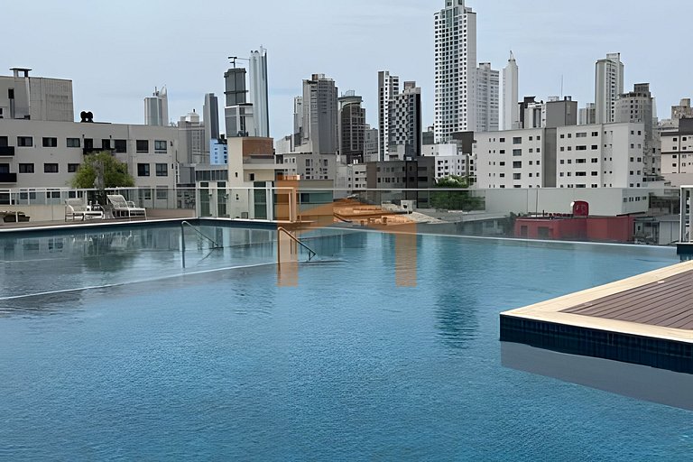 Piscina, Suíte, Garagem privativa