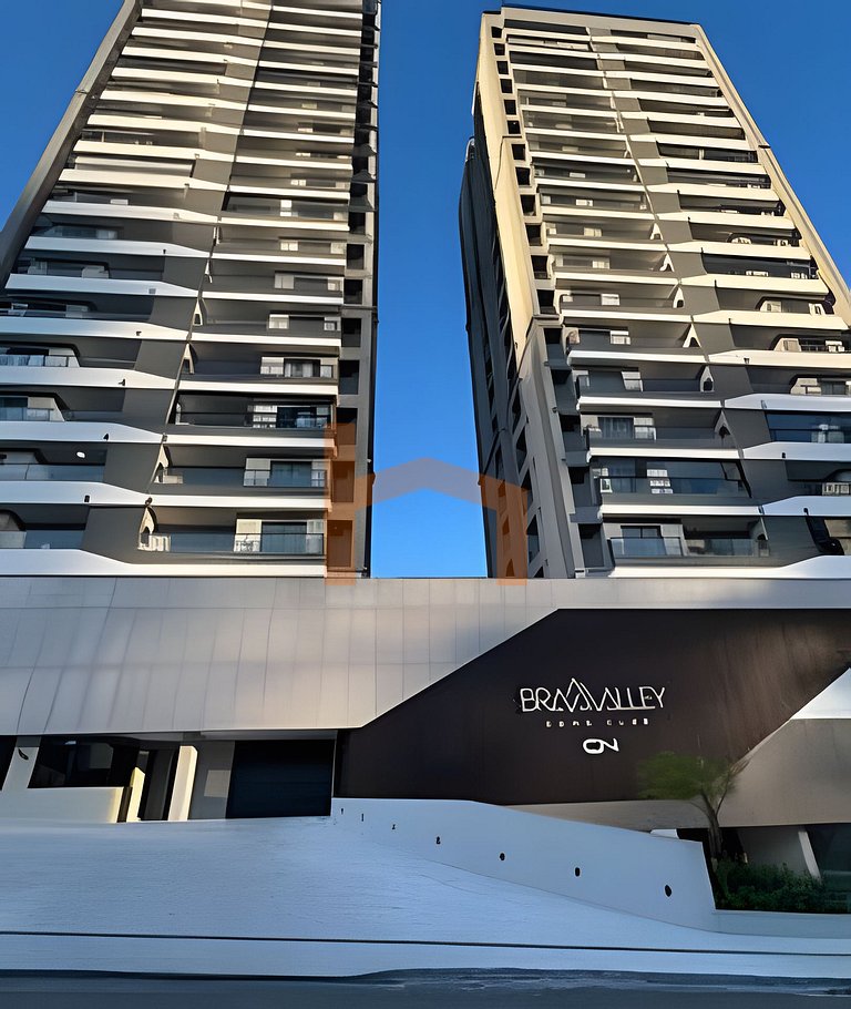 Conforto e Elegância-Ed. Brava Valley/Praia Brava