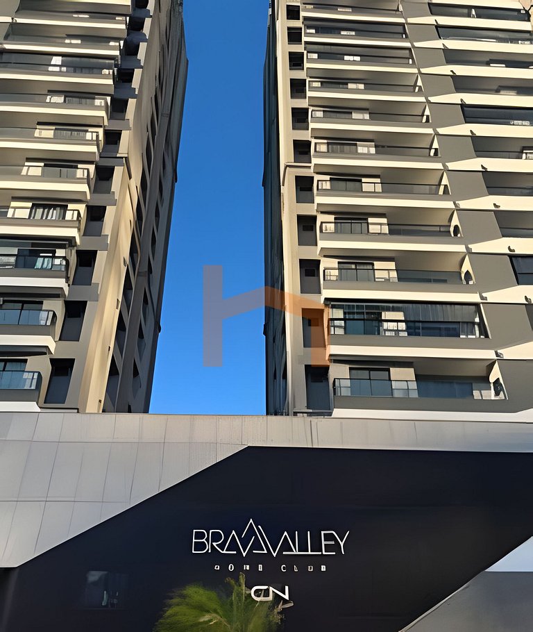 Conforto e Elegância-Ed. Brava Valley/Praia Brava