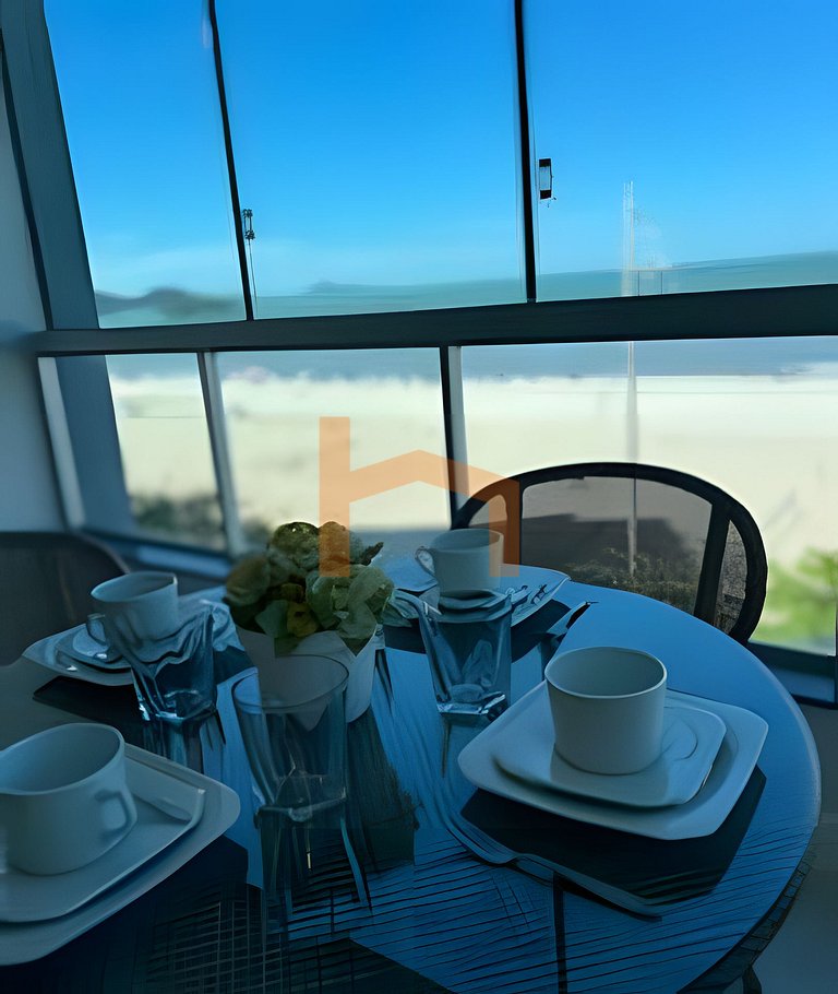 Apartamento de Frente para o Mar – Av. Atlântica