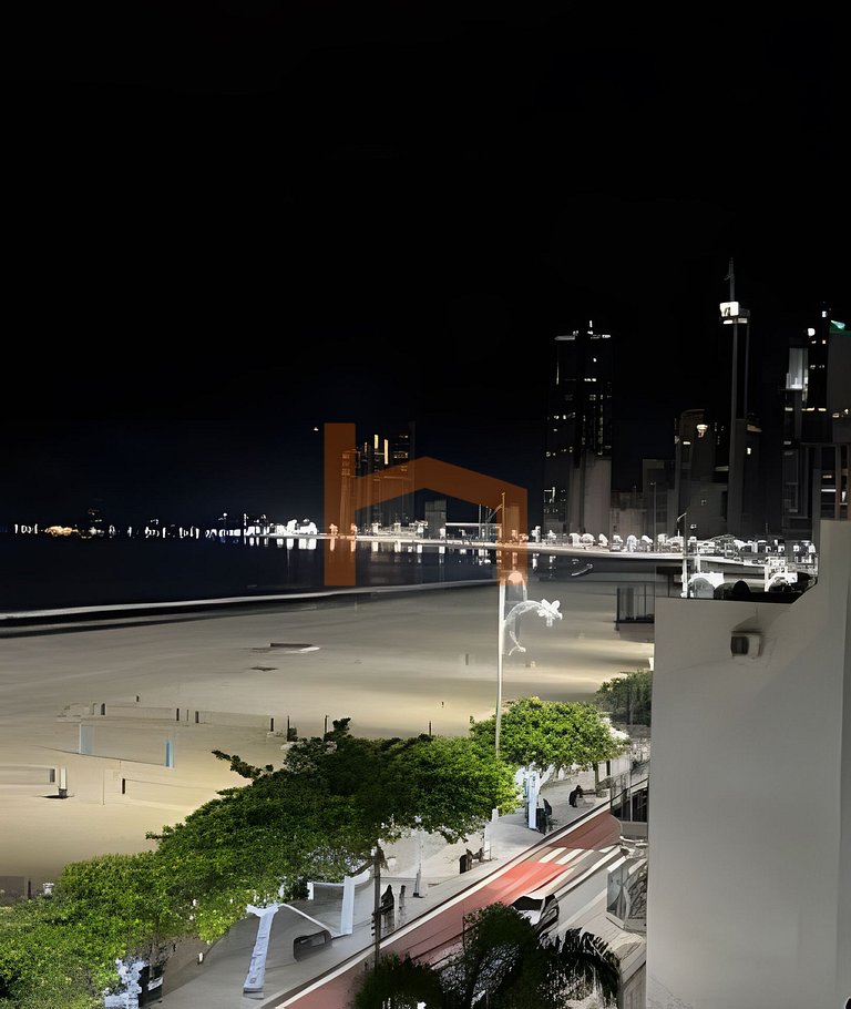 Apartamento de Frente para o Mar – Av. Atlântica