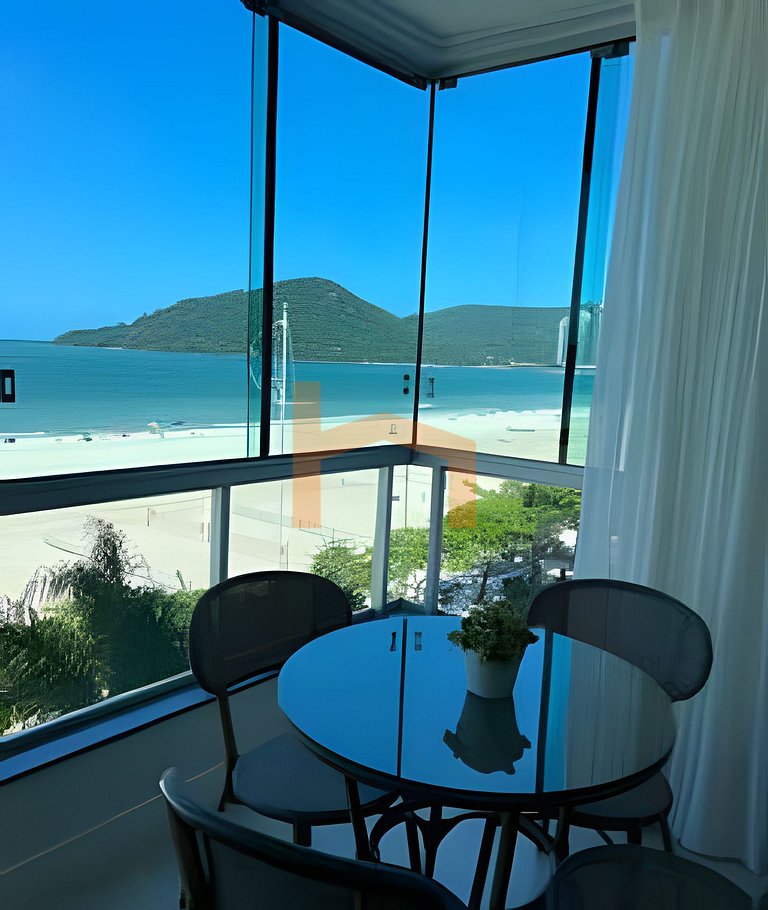 Apartamento de Frente para o Mar – Av. Atlântica