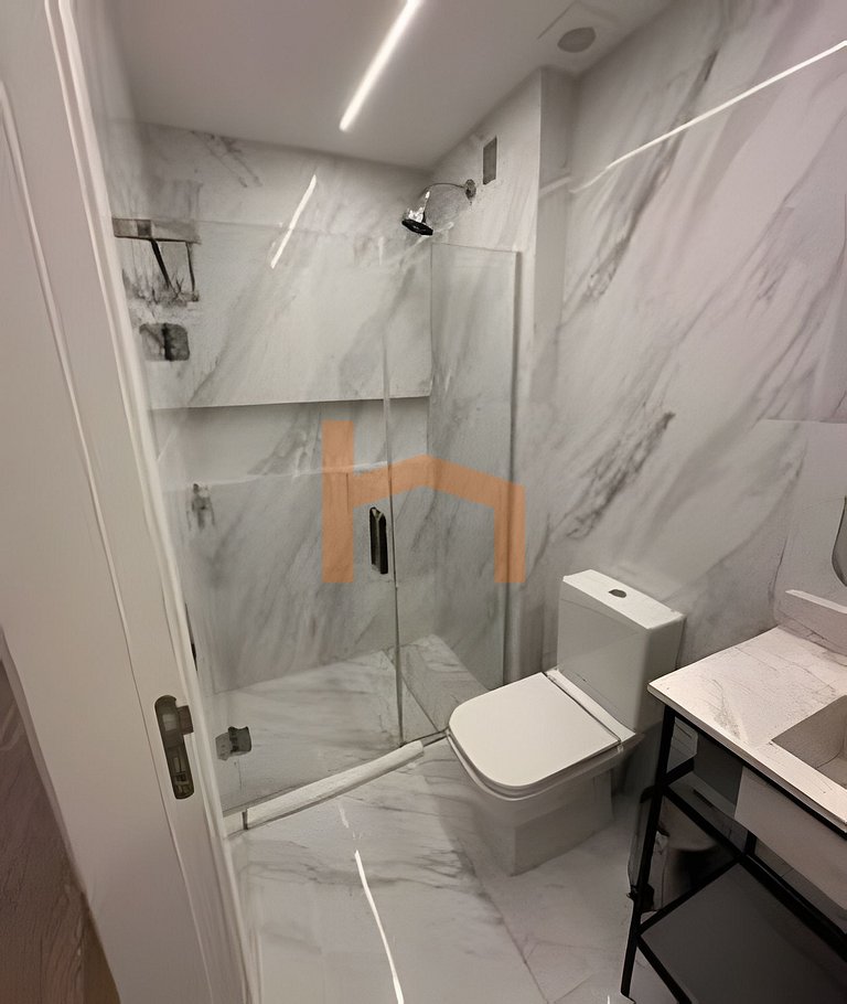 Luxo - lindo Apto anexo ao BC Shopping