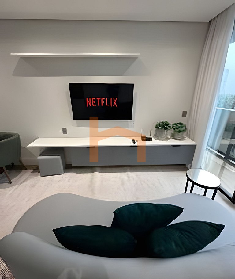 Luxo - lindo Apto anexo ao BC Shopping